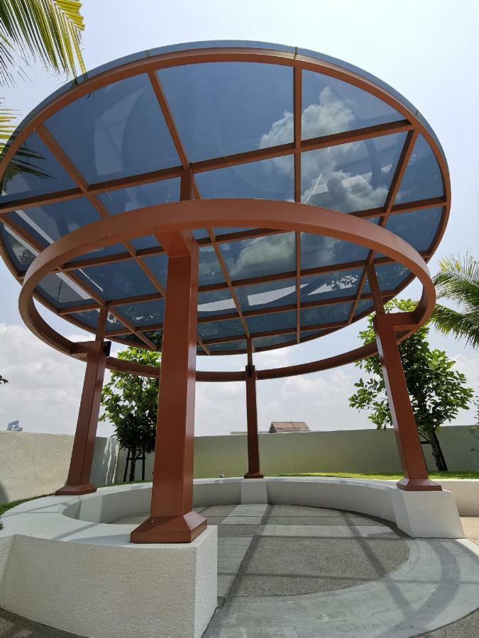 Apartment C818almas Seaview Netflix By *